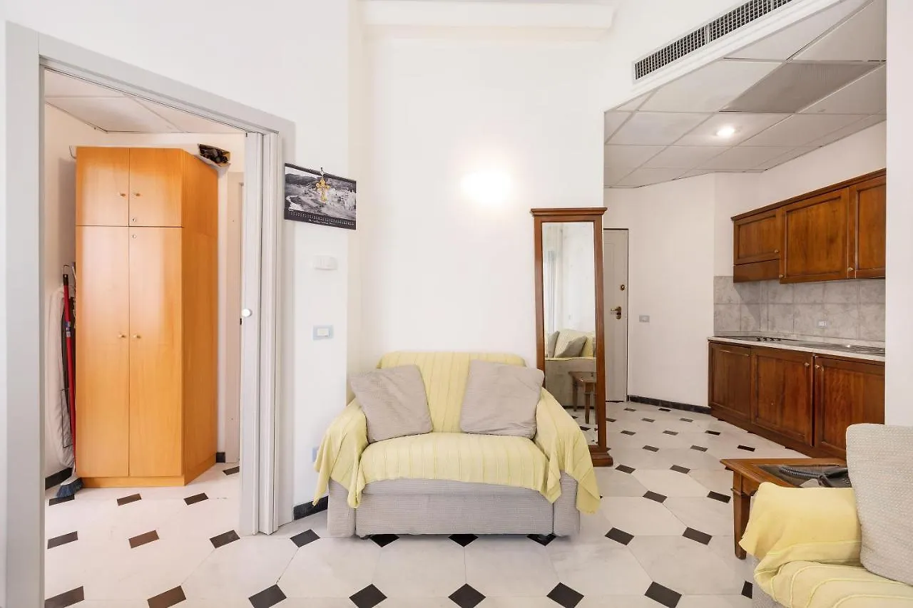 6 Mehari Apartment Varigotti Italy
