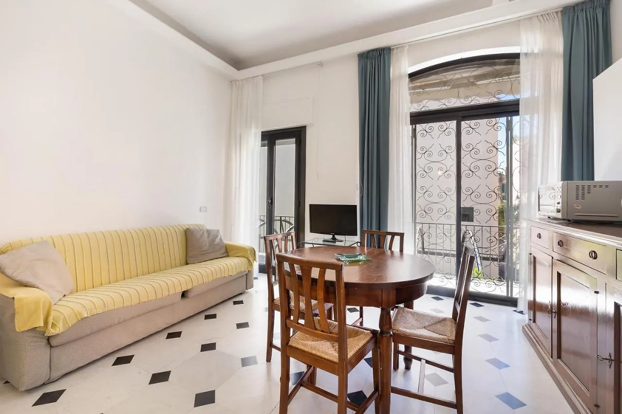 6 Mehari Apartment Varigotti